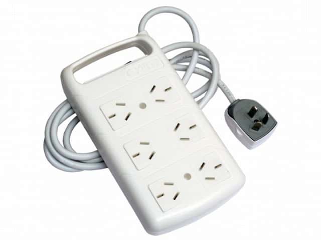 Prolongador 6T C/Cable 1.5 MT Blanco
