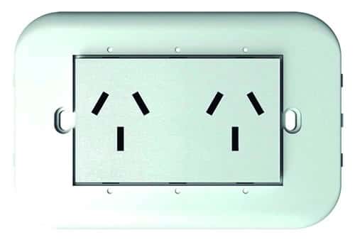 2 Toma Bip.+ Tierra 10 A. 250 V. Platinum