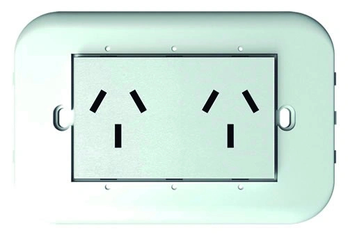 2 Toma Bip.+ Tierra 10 A. 250 V. Platinum — foto 1 de 1